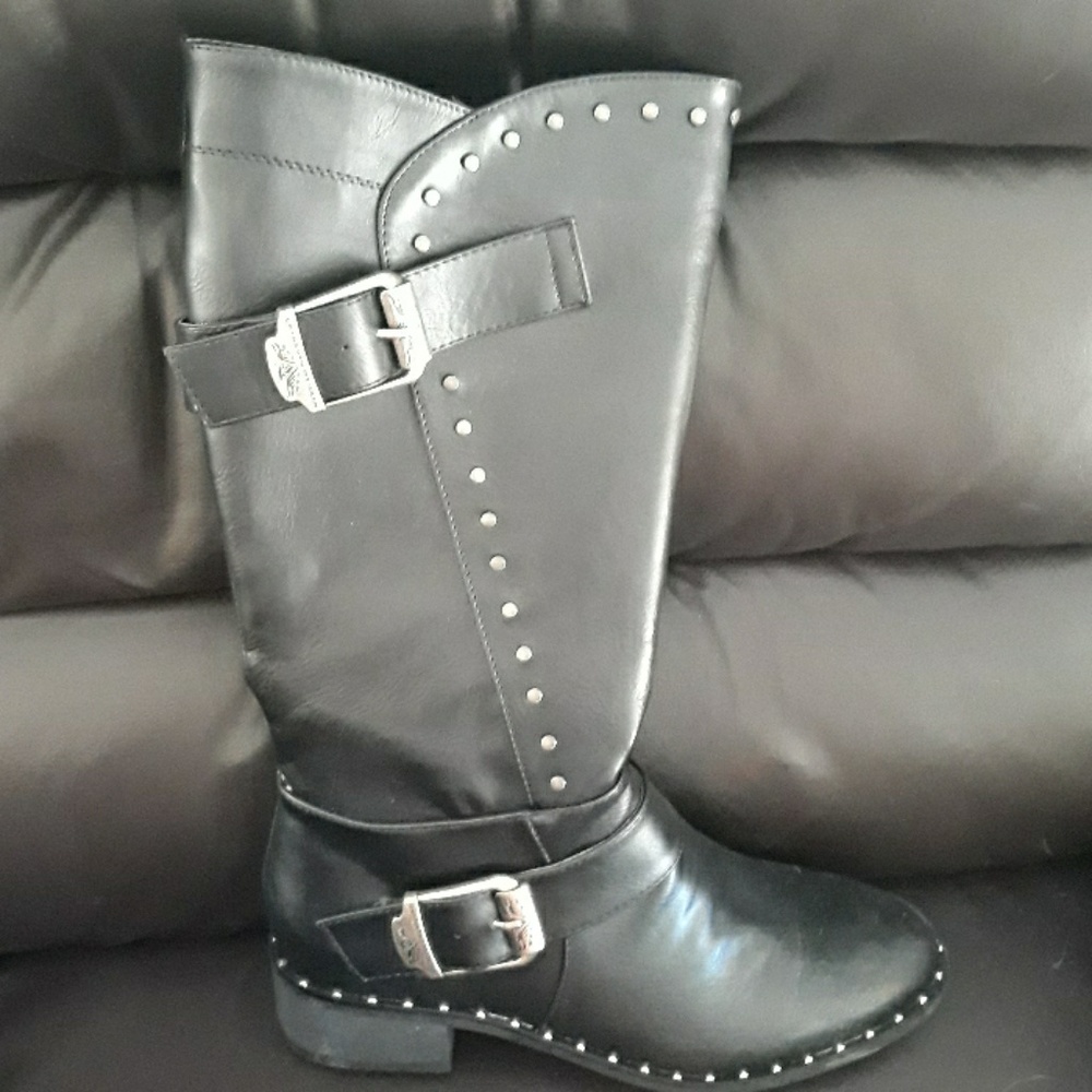 Milwaukee boots
